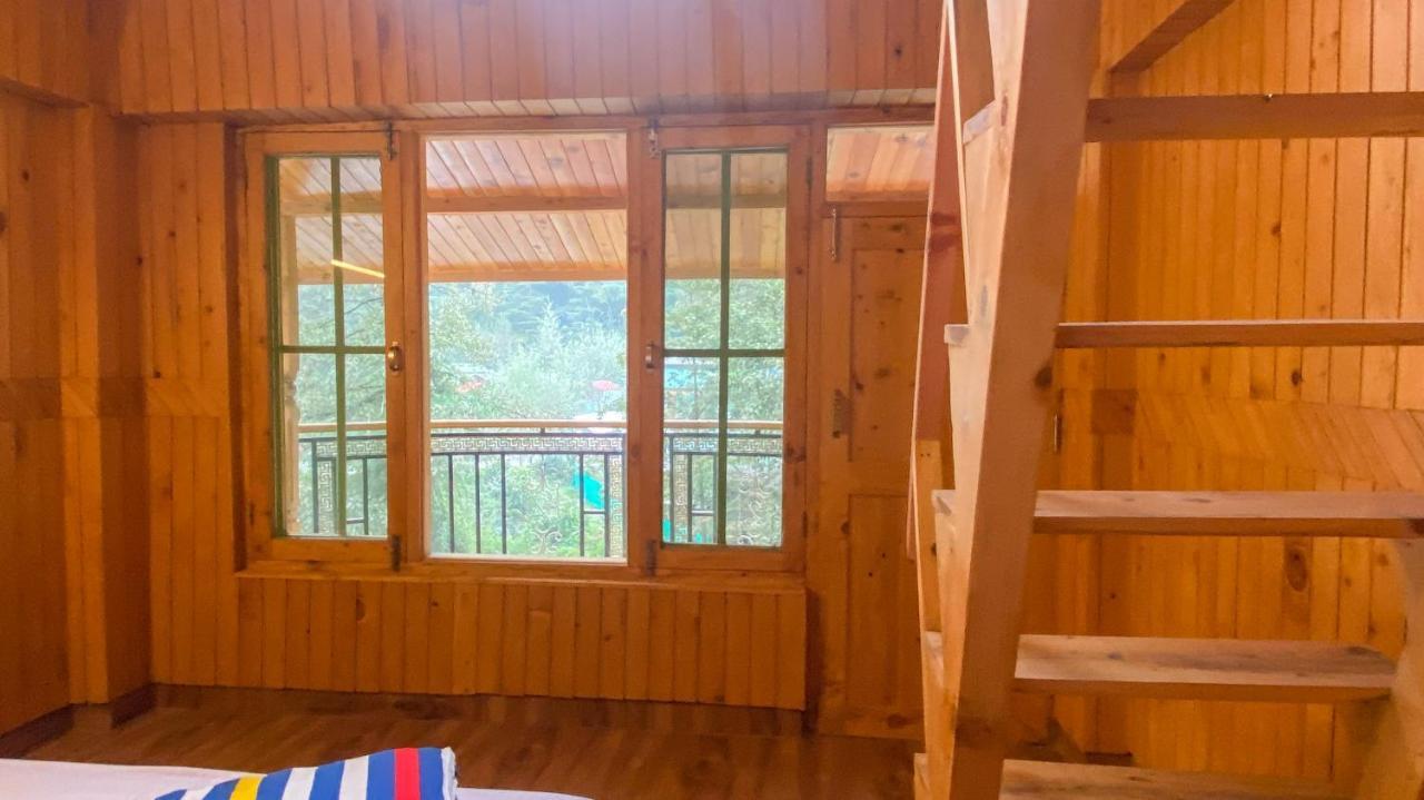Madpackers Jibhi - Of Streamsides & Waterfalls Exterior foto