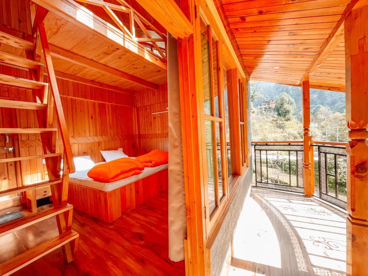 Madpackers Jibhi - Of Streamsides & Waterfalls Exterior foto