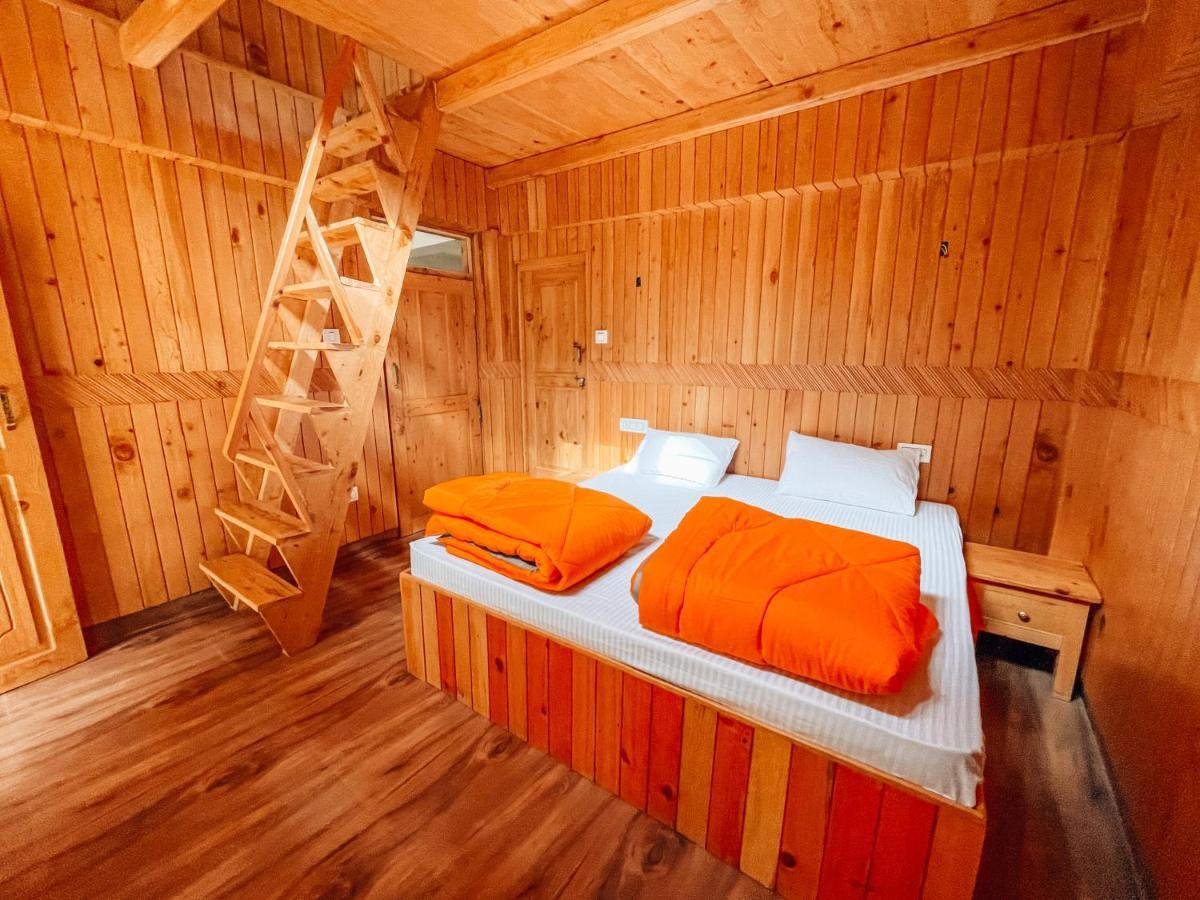 Madpackers Jibhi - Of Streamsides & Waterfalls Exterior foto