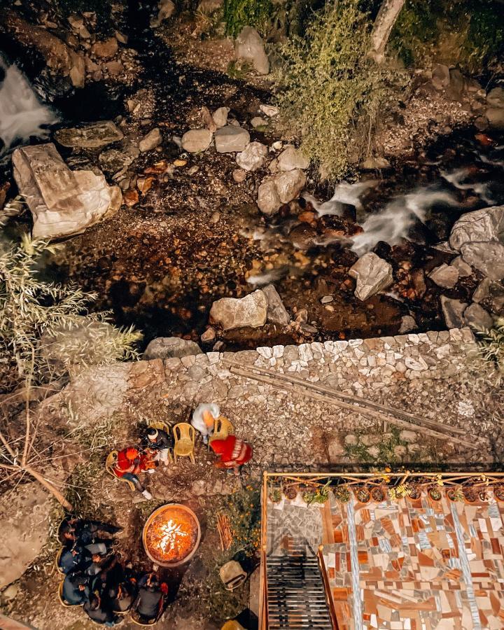Madpackers Jibhi - Of Streamsides & Waterfalls Exterior foto