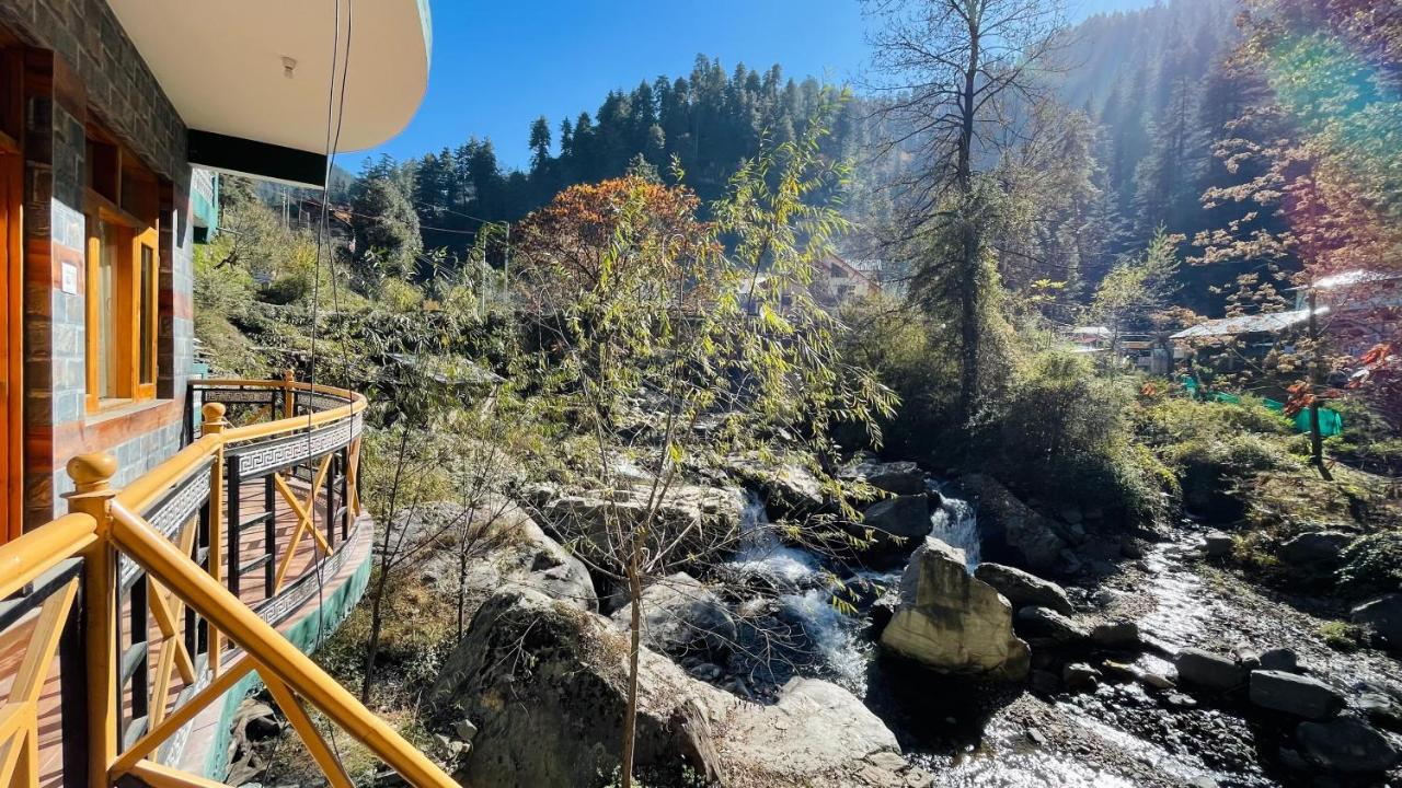 Madpackers Jibhi - Of Streamsides & Waterfalls Exterior foto